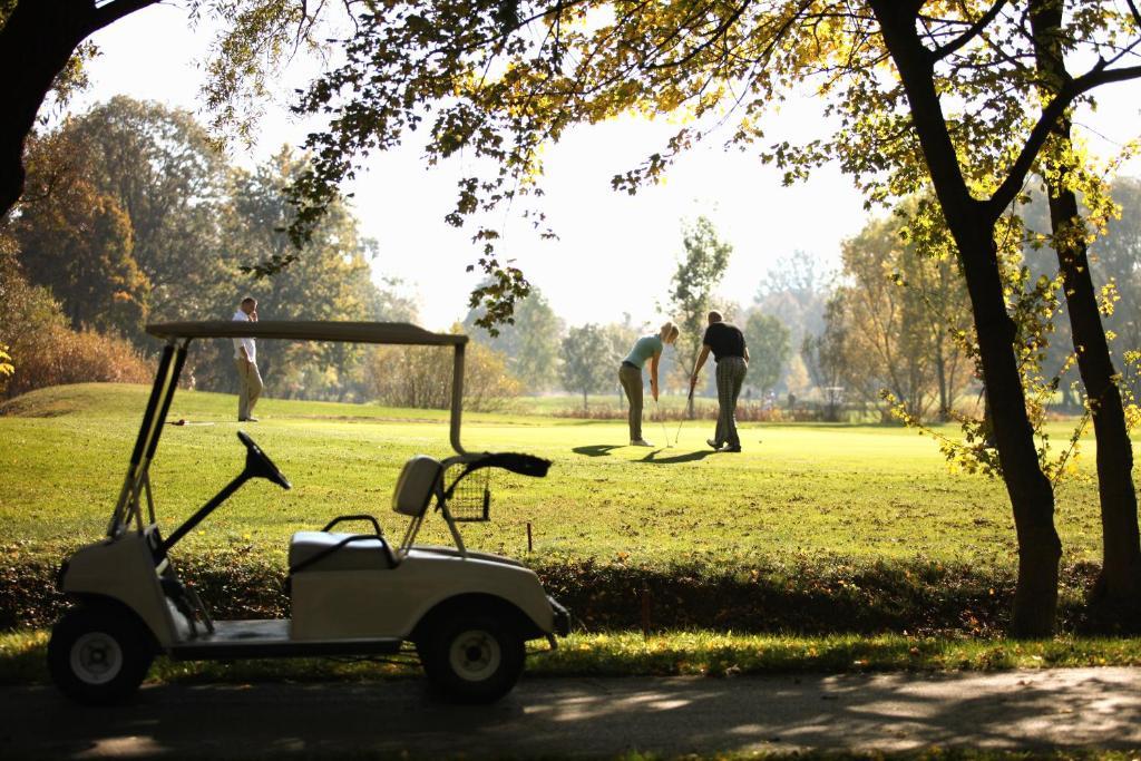 Old Lake Golf Hotel Tata Kültér fotó